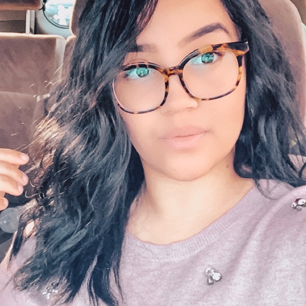 Meet your Posher, Vanessa